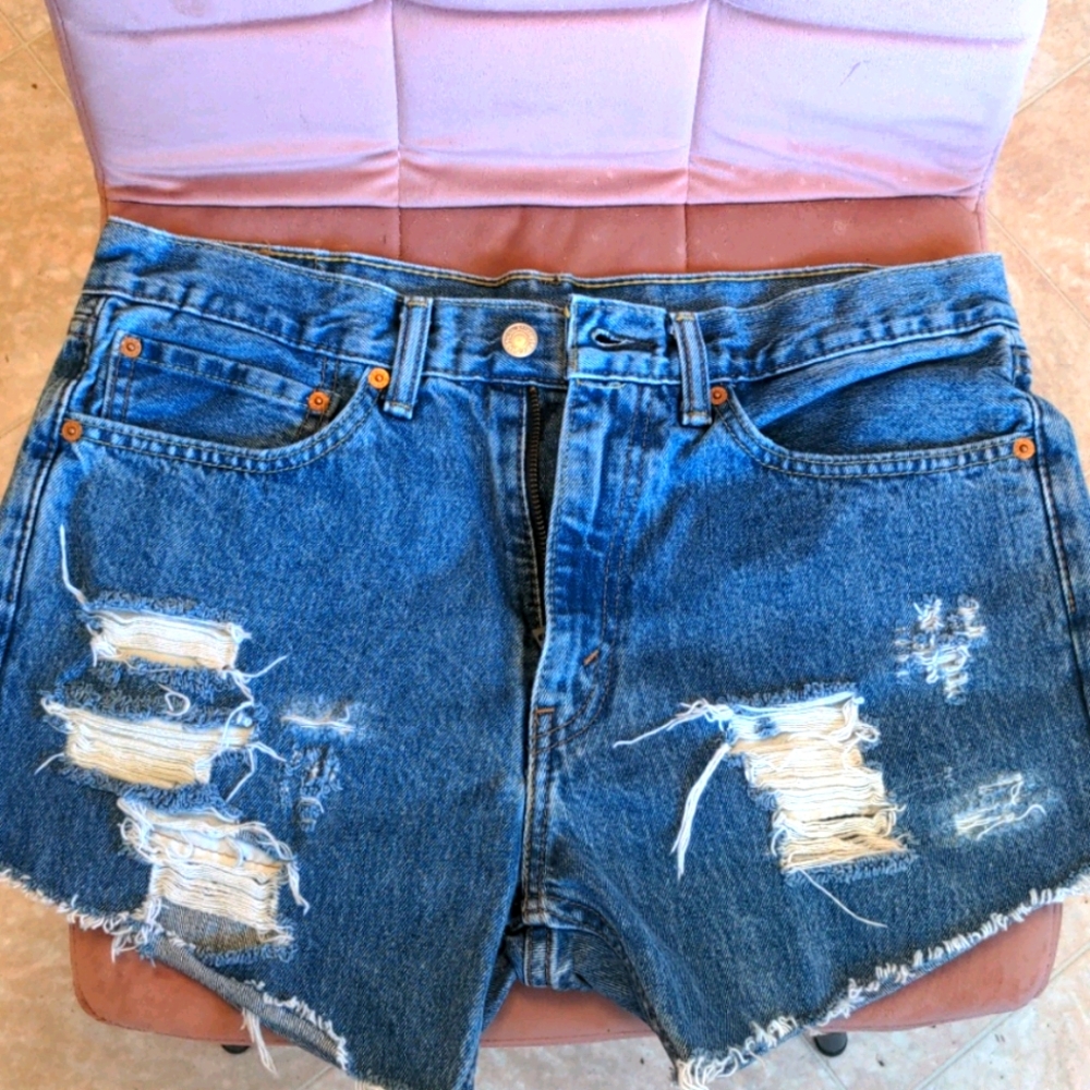 Vintage Levi's cut-off shorts fit size 6-10